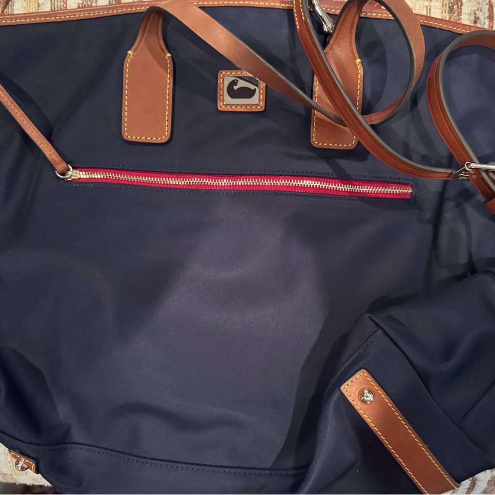DOONEY TOTE NEVER USED